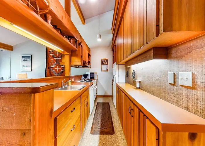 3223 Thimbleberry *